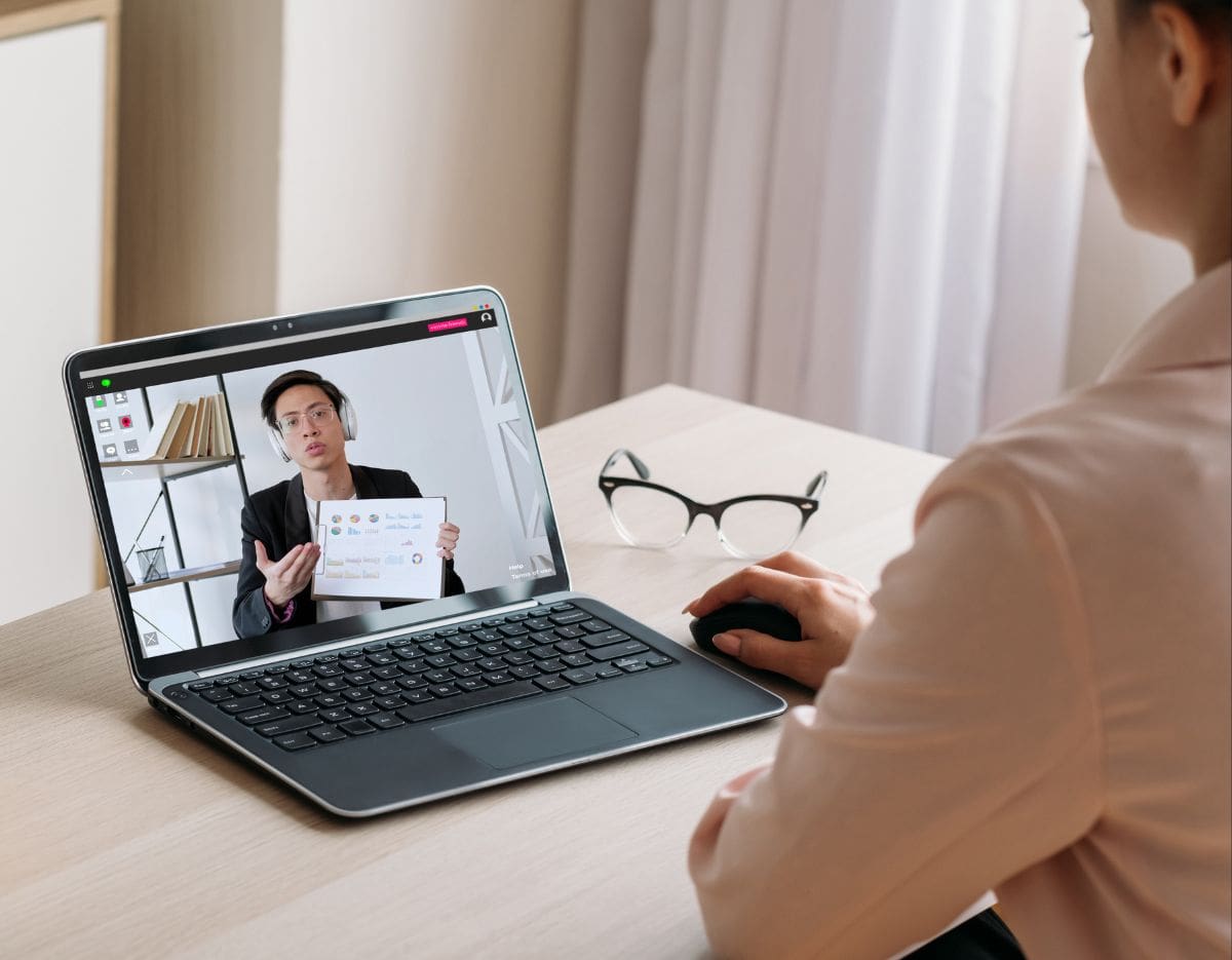 Mit R4B bestens vorbereitet auf das FernUSG